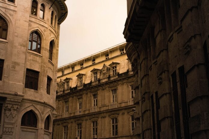 Panorama Stambułu z historyczną architekturą osmańską w tle